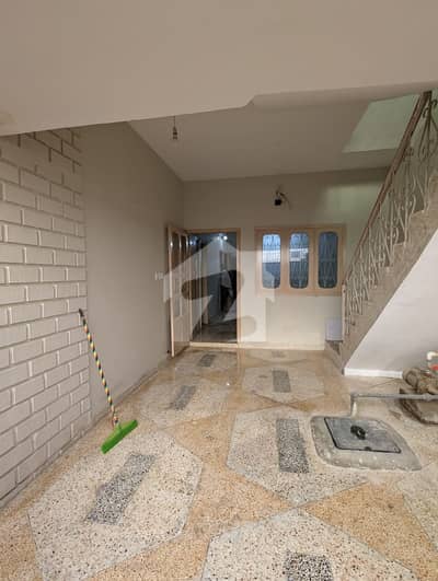 Lower Portion Of 120 Square Yards For Rent In Model Colony - Malir