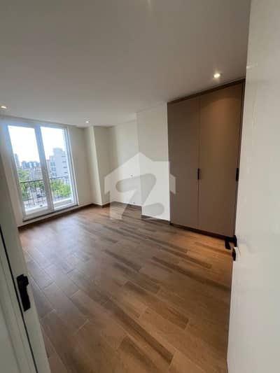 1 Bedroom Luxurious Brand New Apartment For Rent In Block C1 Gulberg , Mm Alam Road Lahore 1 Bedroom Luxurious Brand New Apartment For Rent In Block C1 Gulberg , Mm Alam Road Lahore