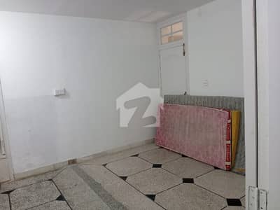 I. 8 Top Floor Single Room Available For Rent I. 8 Top Floor Single Room Available For Rent
