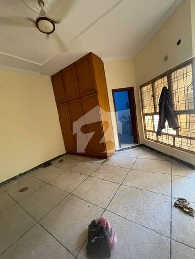 10 Marla Upper Portion For Rent Allama Iqbal Town Lahore