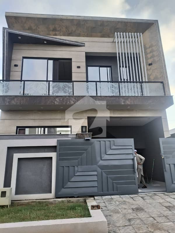 Double story new real picture for rent Double story new real picture for rent