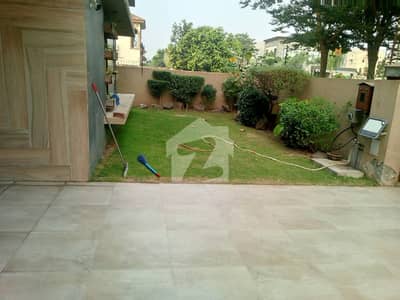 ٹاپ سٹی 1 اسلام آباد میں 6 کمروں کا 1 کنال مکان 6.5 کروڑ میں برائے فروخت۔
