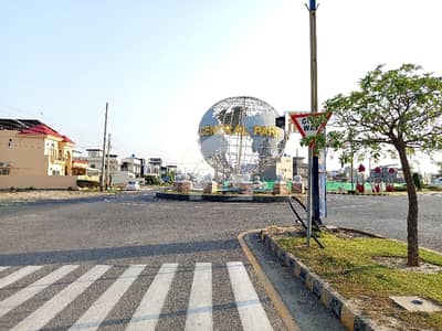 10 Marla Residential Plot For sale In Central Park Housing Scheme