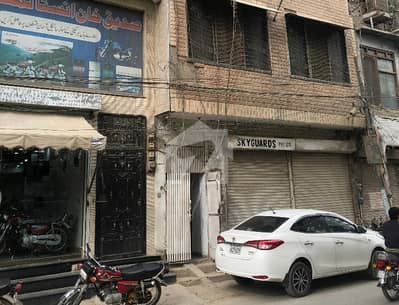 والٹن روڈ لاہور میں 4 مرلہ Studio عمارت 2.9 کروڑ میں برائے فروخت۔