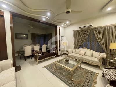 بحریہ ٹاؤن فیز 2 بحریہ ٹاؤن راولپنڈی,راولپنڈی میں 6 کمروں کا 1 کنال مکان 9.0 کروڑ میں برائے فروخت۔