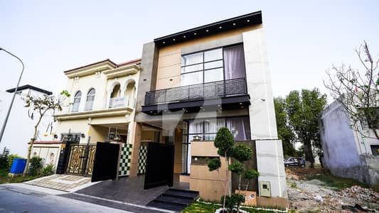 FURNISHED 5 MARLA HOUSE FOR RENT IN DHA PHASE 9 TOWN