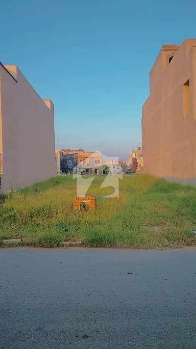 8 Marla Back Open Plot On Good Price For Sale 8 Marla Back Open Plot On Good Price For Sale