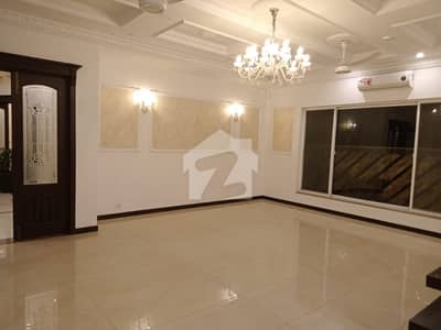 1 Kanal Solar Equipped House For Rent
