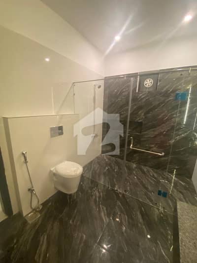Luxury 4bed Dd Available On Rent On Main Khalid Bin Waleeed Road Stylish Big Lounge Flat And Huge Bed Room Sizes