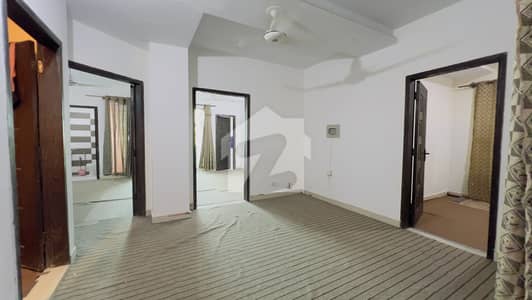 D17/2 MVHS 2 Bed With Store Corner Flat Available For Sale