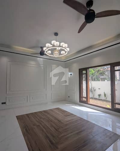 BUNGALOW AT DHA PHASE 5