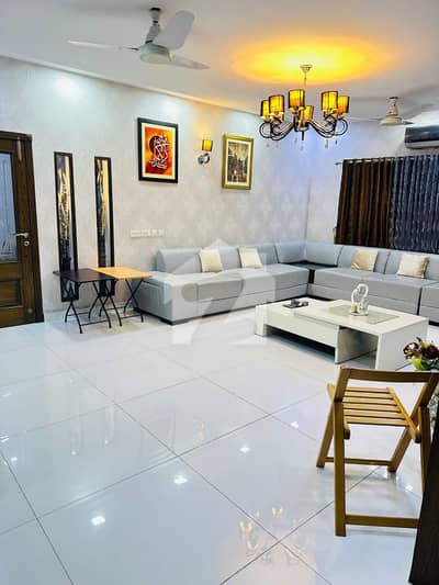 HOT LOCTION TEN MARLA HOUSE AVAILABLE FOR RENT IN DHA PHASE 5 , HOT LOCTION TEN MARLA HOUSE AVAILABLE FOR RENT IN DHA PHASE 5 ,