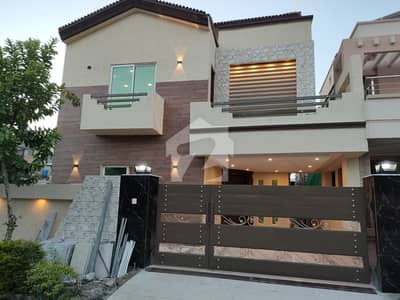 10 Marla House For Sall In Bahria Town Phase 3