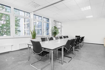 Office 54 Square Feet For rent In Gulberg 3 Unlimited Coworking Access In Bait Eteen, Al Khuwair