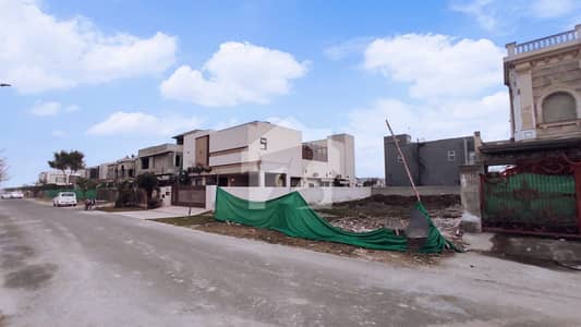 MAINS BACK RESIDENTIAL PLOT LOCATED IN THE BEST BLOCK OF DHA LAHORE.