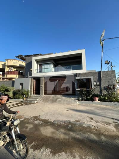 700 Sqr Yard House For Sale
