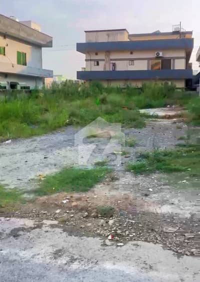 ایم پی سی ایچ ایس - بلاک اے ایم پی سی ایچ ایس ۔ ملٹی گارڈنز,بی ۔ 17,اسلام آباد میں 1 کنال رہائشی پلاٹ 2.6 کروڑ میں برائے فروخت۔ ایم پی سی ایچ ایس - بلاک اے ایم پی سی ایچ ایس ۔ ملٹی گارڈنز,بی ۔ 17,اسلام آباد میں 1 کنال رہائشی پلاٹ 2.6 کروڑ میں برائے فروخت۔