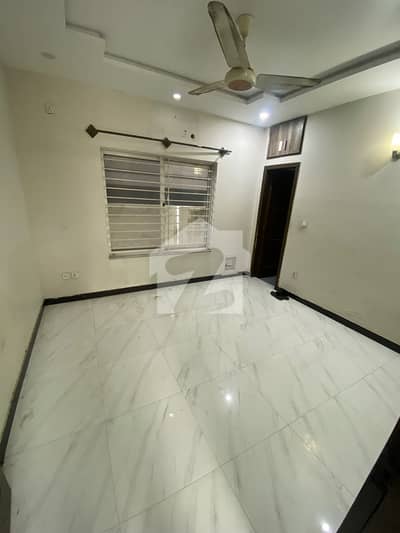 4.4 Lower portion for rent for small family