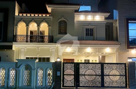 Sale The Ideally Located House For An Incredible Price Of Pkr Rs. 29000000