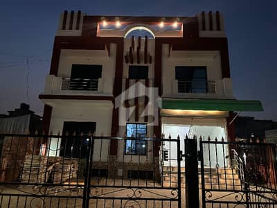 AHMED ASSOCIATES OFFERS 1 KANAL COMMERCIAL PLAZA FOR RENT IN JOHARTOWN R2 NEAR TO SHUKAT KHANUM HOSPITAL LAHORE.
