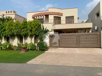 ڈی ایچ اے فیز 3 ڈی ایچ اے ڈیفینس,لاہور میں 5 کمروں کا 1 کنال مکان 6.9 کروڑ میں برائے فروخت۔ ڈی ایچ اے فیز 3 ڈی ایچ اے ڈیفینس,لاہور میں 5 کمروں کا 1 کنال مکان 6.9 کروڑ میں برائے فروخت۔