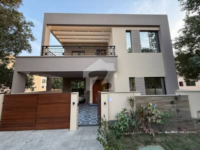 5 Bedroom Architecture-Designed Luxury Villa For Sale Precinct-1 Overseas Block, Bahria Town Karachi. Prime Location Near Main Entrance | Contemporary Elegant Design | Surrounded By Park, Mosque, Commercial Area & All Essential Amenities. 5 Bedroom Architecture-Designed Luxury Villa For Sale Precinct-1 Overseas Block, Bahria Town Karachi. Prime Location Near Main Entrance | Contemporary Elegant Design | Surrounded By Park, Mosque, Commercial Area & All Essential Amenities.