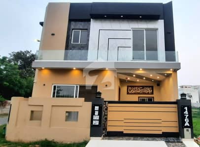 SPACIOUS 7 MARLA 5 BEDROOM HOUSE FOR RENT IN DHA PHASE 9 TOWN BLOCK A