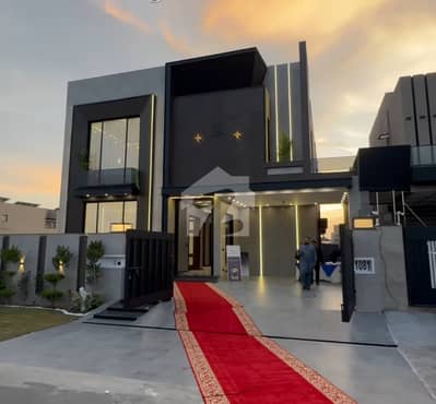 One Kanal Brand New Luxury Bungalow With Ac And Curtains Located Near Dolmen Mall
