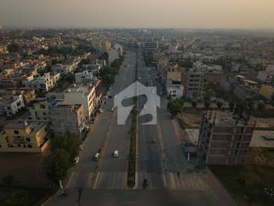 پارک ویو سٹی - ٹیولپ بلاک پارک ویو سٹی,لاہور میں 5 مرلہ رہائشی پلاٹ 1.0 کروڑ میں برائے فروخت۔