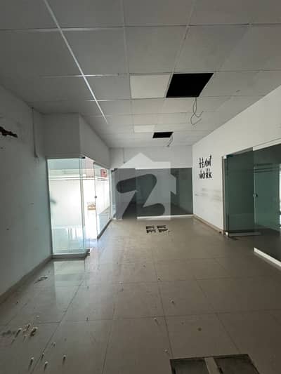 1800 Square Feet Spacious Office Is Available In DHA Phase 8 - Commercial Broadway For Rent