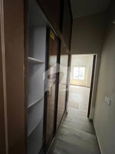 10 Marla Upper Portion Available For Rent In LDA