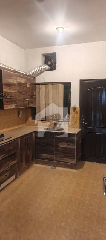 UPPER PORTION AVAILABLE FOR RENT IN I-8 UPPER PORTION AVAILABLE FOR RENT IN I-8