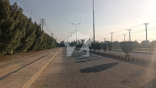 ناردرن بائی پاس ملتان میں 10 مرلہ کمرشل پلاٹ 4.5 کروڑ میں برائے فروخت۔
