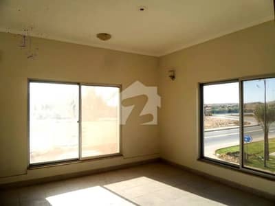 Quaid Villas 200sq Yard Close To Entrance Of BTK 3Bed One Unit Villas FOR SALE Quaid Villas 200sq Yard Close To Entrance Of BTK 3Bed One Unit Villas FOR SALE