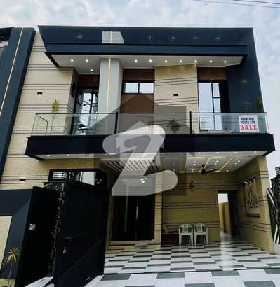 ایل ڈی اے ایوینیو ۔ بلاک جے ایل ڈی اے ایوینیو,لاہور میں 7 کمروں کا 10 مرلہ مکان 4.08 کروڑ میں برائے فروخت۔