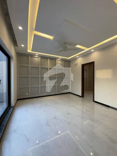 20 Marla Luxury House For Rent PAF Falcon Near CBD Lahore | 6 Beds | Prime Location