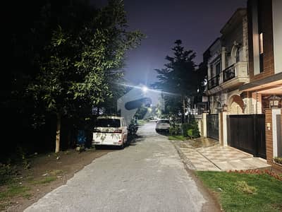 ڈی ایچ اے 9 ٹاؤن ۔ بلاک سی ڈی ایچ اے 9 ٹاؤن,ڈیفنس (ڈی ایچ اے),لاہور میں 5 مرلہ رہائشی پلاٹ 1.53 کروڑ میں برائے فروخت۔ ڈی ایچ اے 9 ٹاؤن ۔ بلاک سی ڈی ایچ اے 9 ٹاؤن,ڈیفنس (ڈی ایچ اے),لاہور میں 5 مرلہ رہائشی پلاٹ 1.53 کروڑ میں برائے فروخت۔