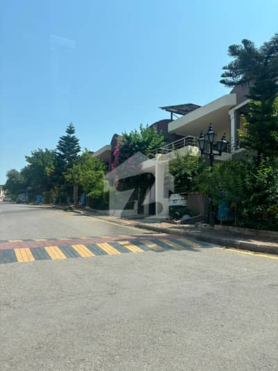 27 Marla Prime Residential Plot For Sale In Hamlet Block