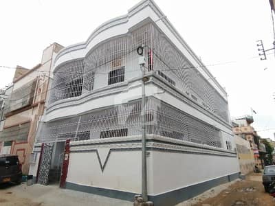 Prominently-Located House Available In North Karachi - Sector 7-D1 For Sale