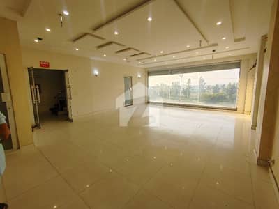 8 MARLA BRAND NEW FLOOR FOR RENT IN DHA PHASE 6 ON HOT LOCATION
