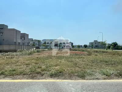 1 Kanal 70 Feet Road Facing Park Ideal Location Plot