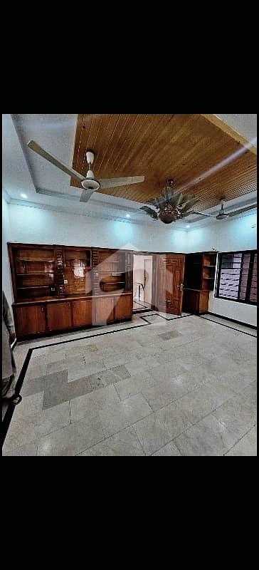 40x80 14 Marla Upper Portion Prime Location for rent in G-13