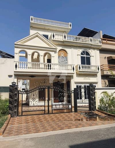 A Prime Location 10 Marla House Is Up For Grabs In Citi Housing Society