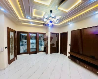 Fair-Priced Prime Location 10 Marla House Available In Wapda Town