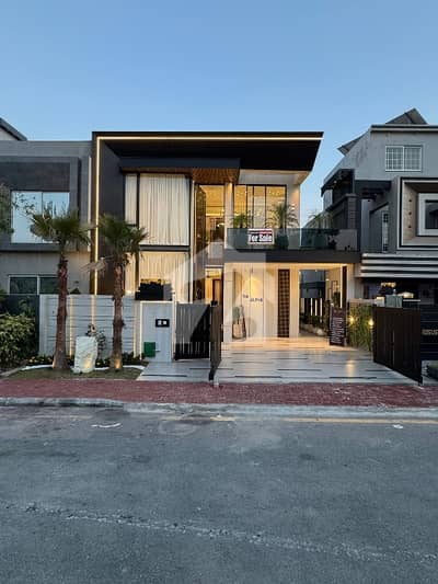 10 Marla Brand New Modern House For sale 10 Marla Brand New Modern House For sale