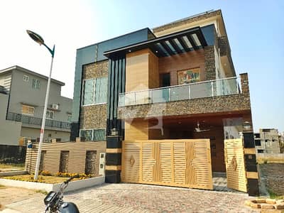 بحریہ ٹاؤن فیز 8 ۔ بلاک سی بحریہ ٹاؤن فیز 8,بحریہ ٹاؤن راولپنڈی,راولپنڈی میں 5 کمروں کا 10 مرلہ مکان 4.35 کروڑ میں برائے فروخت۔ بحریہ ٹاؤن فیز 8 ۔ بلاک سی بحریہ ٹاؤن فیز 8,بحریہ ٹاؤن راولپنڈی,راولپنڈی میں 5 کمروں کا 10 مرلہ مکان 4.35 کروڑ میں برائے فروخت۔
