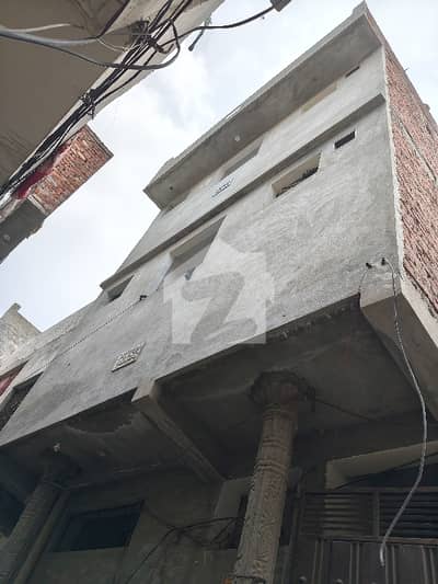 1 Marla Triple Story Muzafar Colony near about Defense Garden society Aahina road Bank stop feroze pur road Lahore
