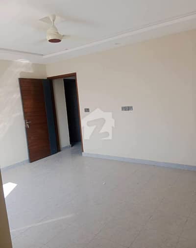 01 BEDROOM LUXURY UNFURNISHED APARTMENT AVAILABLE FOR RENT AT GULBERG GREEN ISLAMABAD