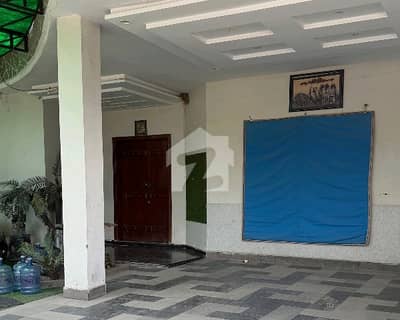 شالیمار کالونی ملتان میں 5 کمروں کا 16 مرلہ مکان 6.0 کروڑ میں برائے فروخت۔ شالیمار کالونی ملتان میں 5 کمروں کا 16 مرلہ مکان 6.0 کروڑ میں برائے فروخت۔