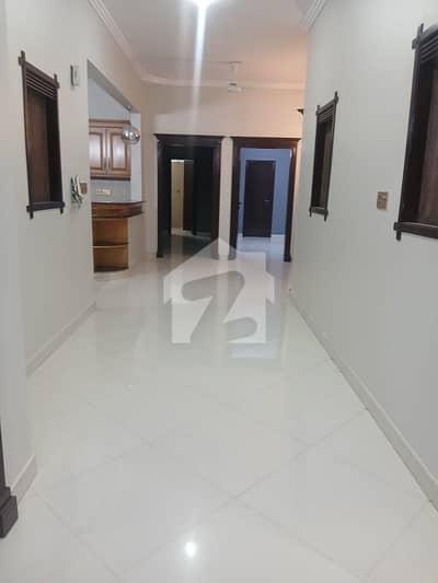 ڈی ایچ اے فیز 8 ڈی ایچ اے ڈیفینس,کراچی میں 3 کمروں کا 1 کنال بالائی پورشن 2.7 لاکھ میں کرایہ پر دستیاب ہے۔